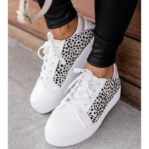 Qupid Marissa Sneaker